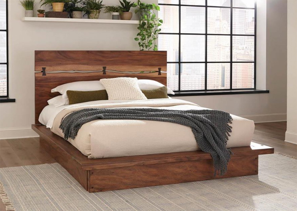 Winslow Eastern Queen Bed Smokey Walnut and Coffee Bean.